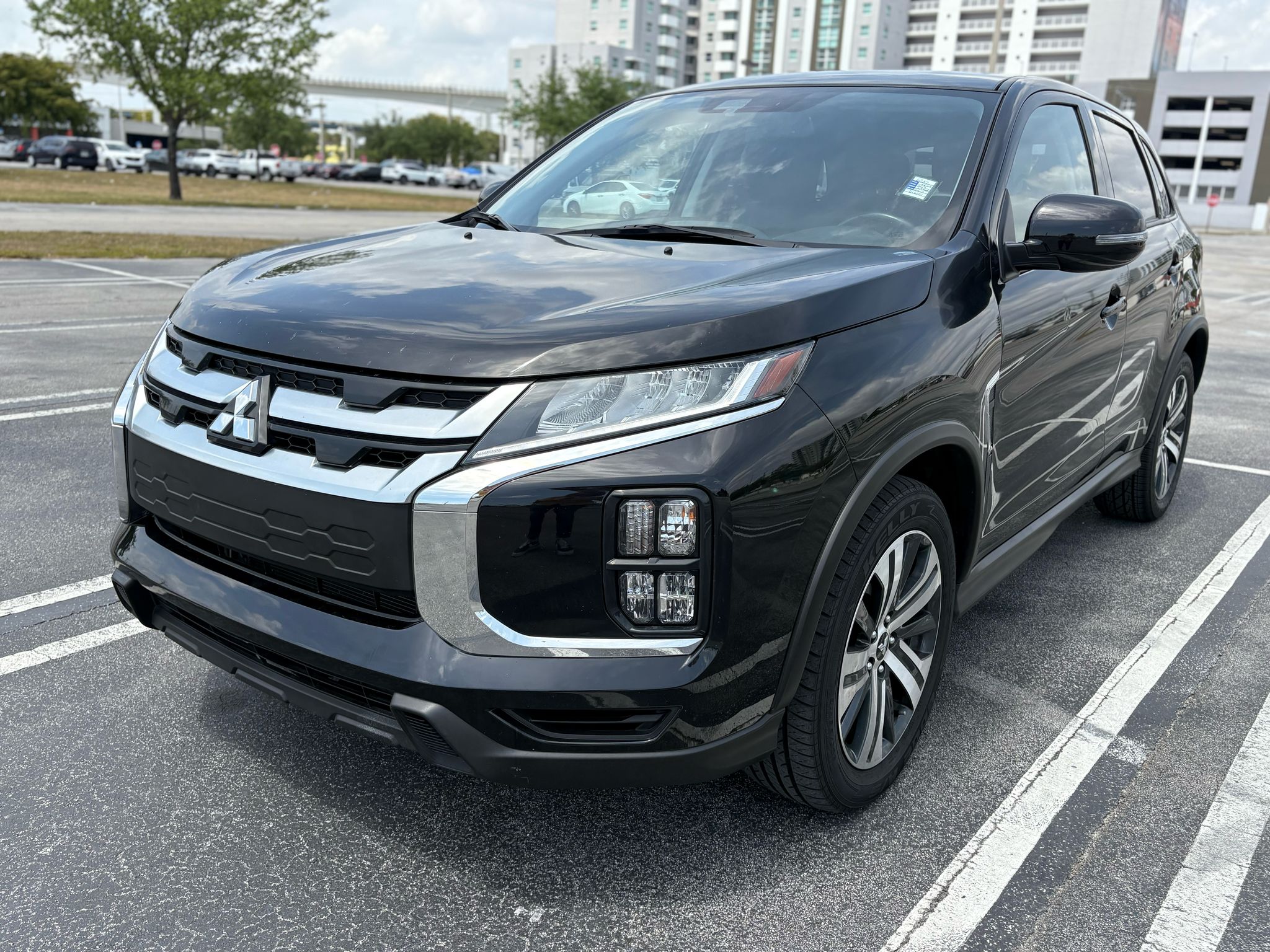 🚙 2023 Mitsubishi Outlander – 35,972 millas